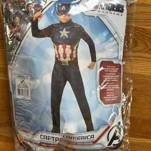 Capital America Costume NWT size Large